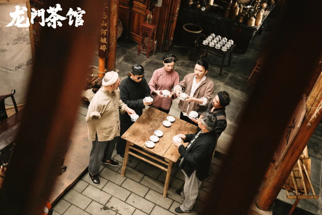 文章附图